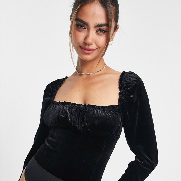 Velvet milkmaid bodysuit in black size 4 - Picture 2 of 8